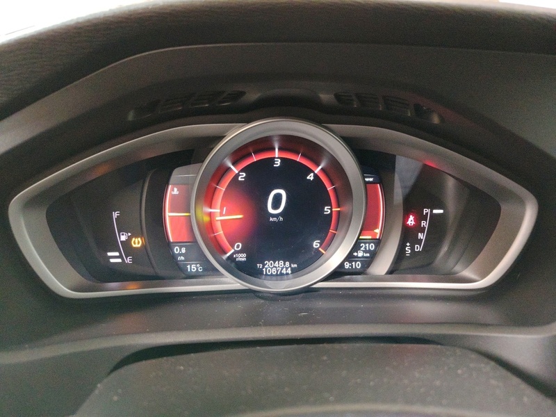 Volvo V40 Cross Country vaihtoauto