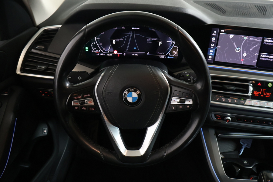 BMW X5 vaihtoauto