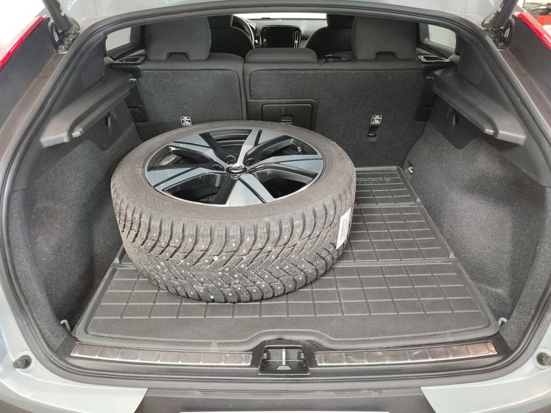 Volvo C40 vaihtoauto