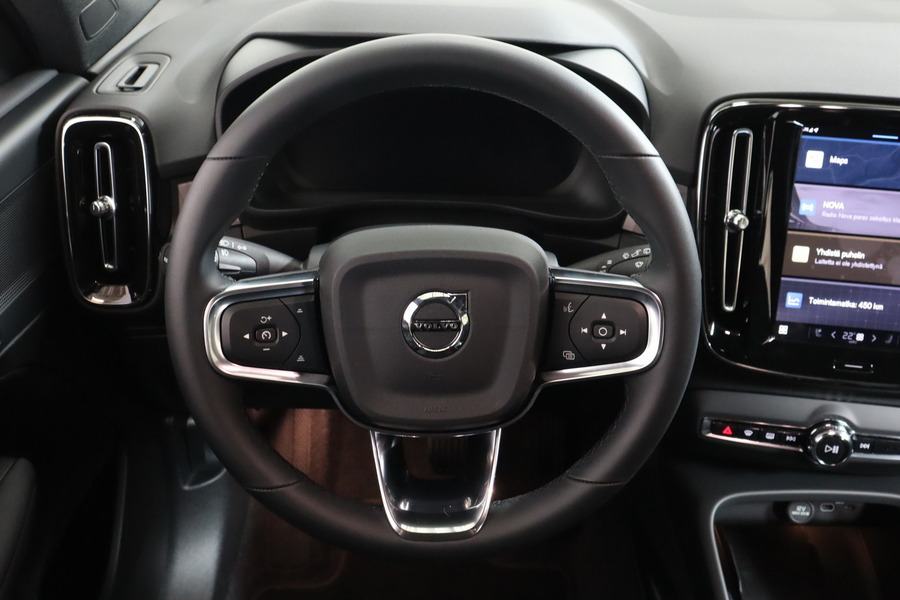 Volvo EX40 vaihtoauto