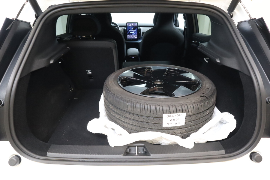 Volvo EX30 vaihtoauto