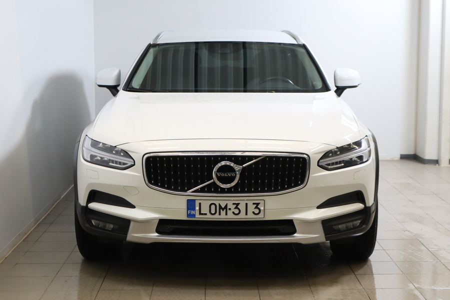 Volvo V90 Cross Country vaihtoauto