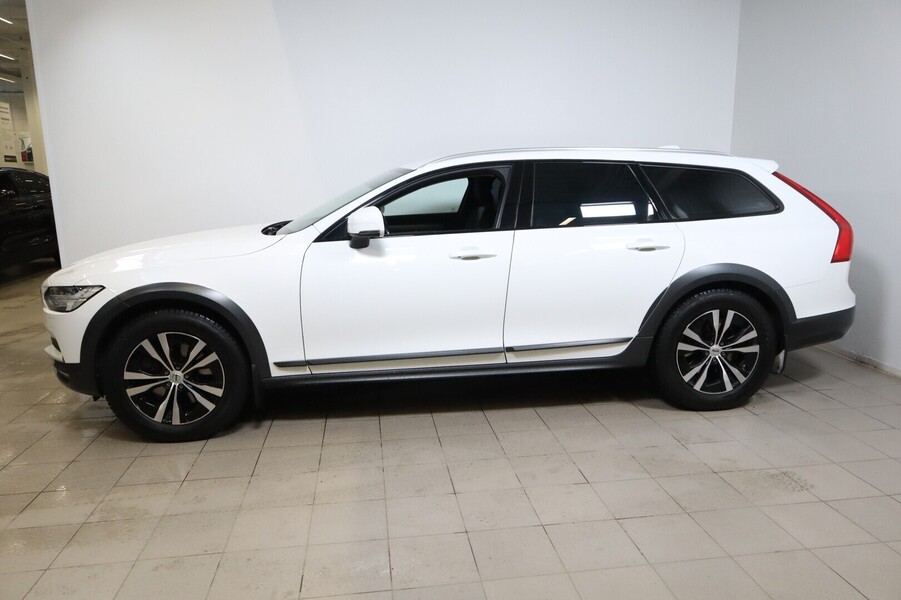 Volvo V90 Cross Country vaihtoauto