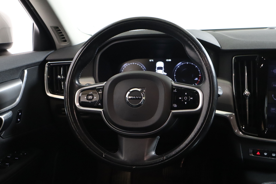 Volvo V90 Cross Country vaihtoauto