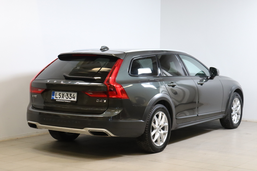 Volvo V90 Cross Country vaihtoauto