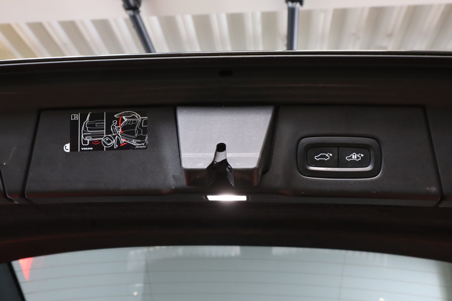 Volvo V90 Cross Country vaihtoauto