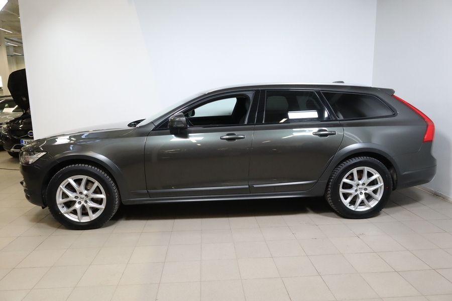 Volvo V90 Cross Country vaihtoauto