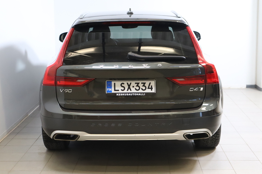 Volvo V90 Cross Country vaihtoauto