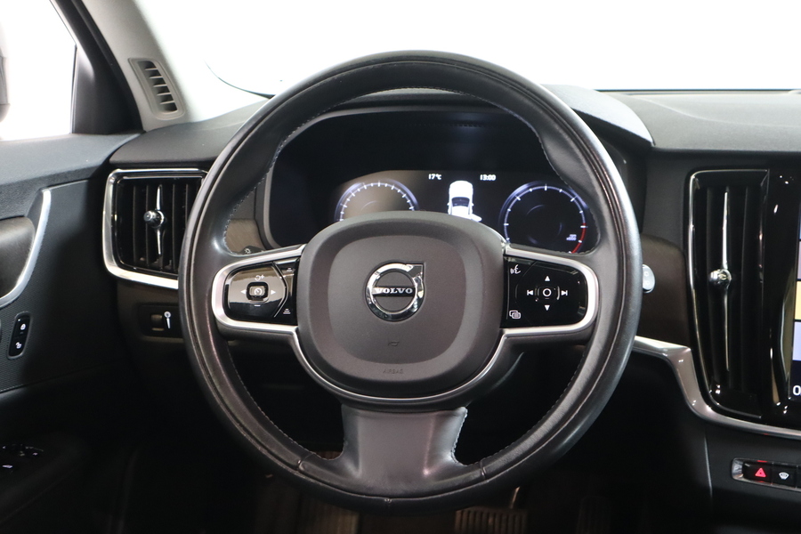 Volvo V90 Cross Country vaihtoauto