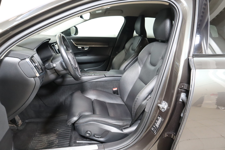 Volvo V90 Cross Country vaihtoauto