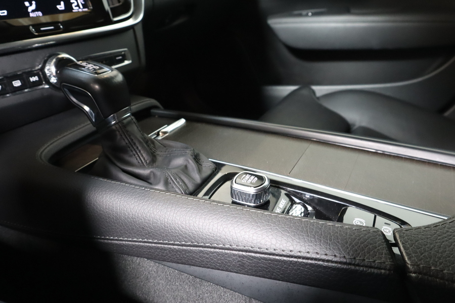 Volvo V90 Cross Country vaihtoauto