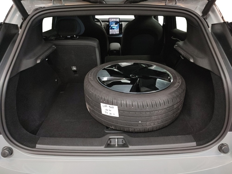 Volvo EX30 vaihtoauto