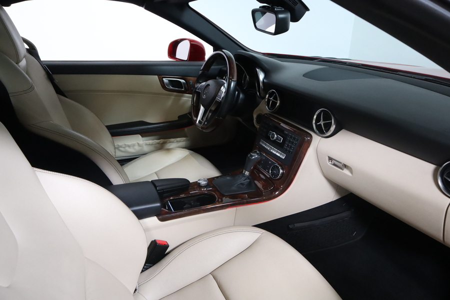 Mercedes-Benz SLK vaihtoauto