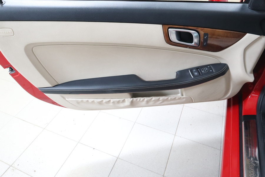 Mercedes-Benz SLK vaihtoauto