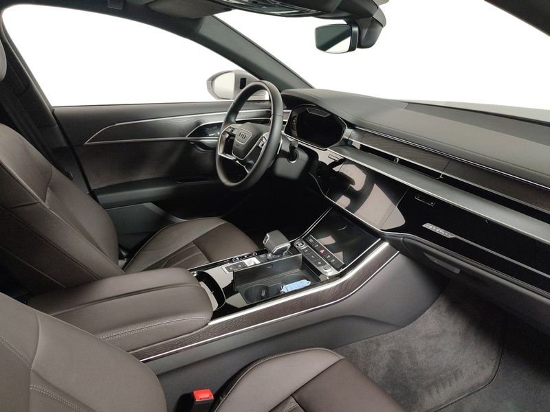 Audi A8 vaihtoauto