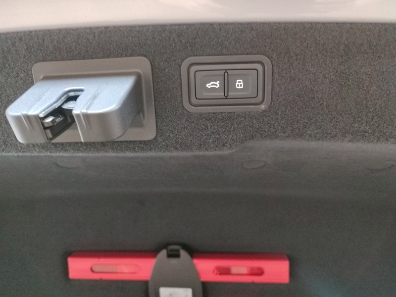 Audi A8 vaihtoauto