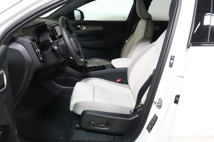 Volvo EC40 vaihtoauto