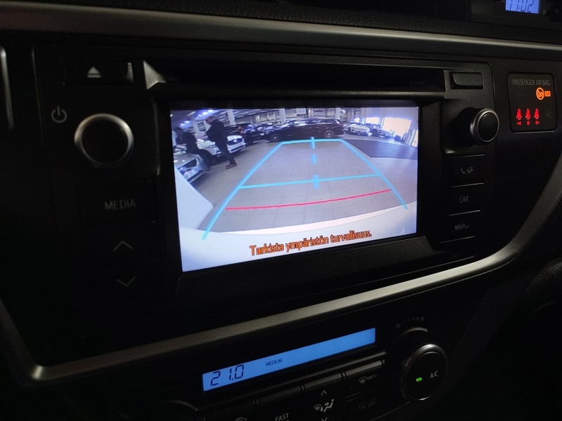 Toyota Auris vaihtoauto