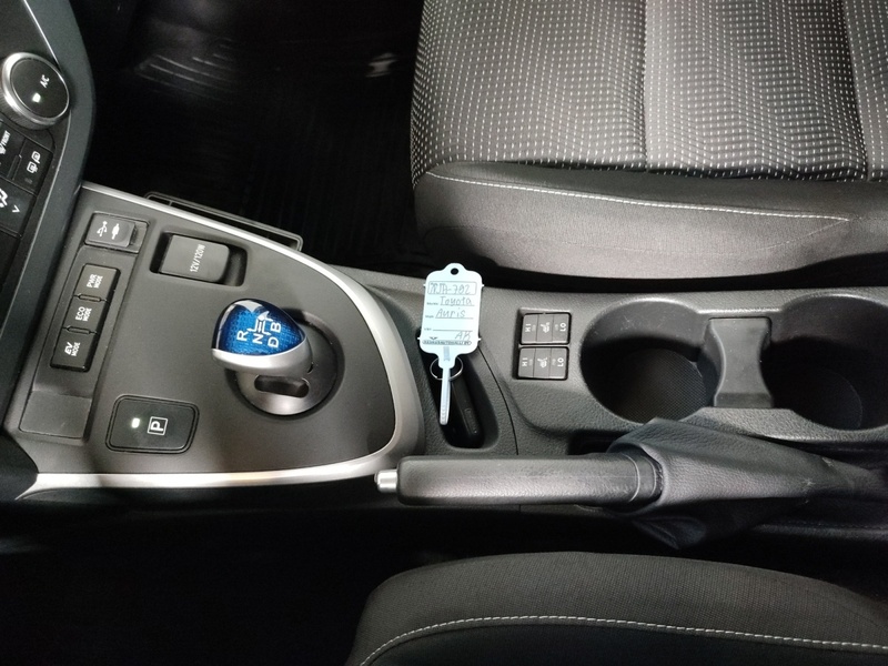 Toyota Auris vaihtoauto