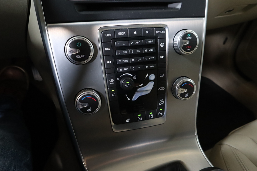 Volvo V60 Cross Country vaihtoauto