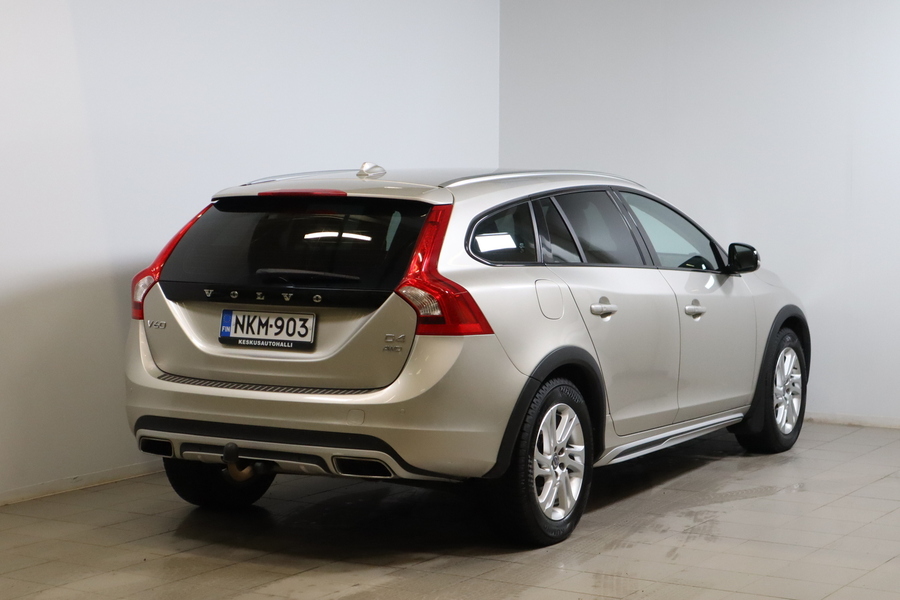Volvo V60 Cross Country vaihtoauto
