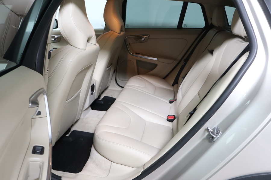 Volvo V60 Cross Country vaihtoauto