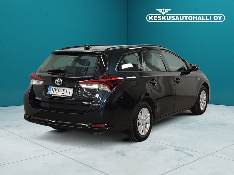 Toyota Auris vaihtoauto