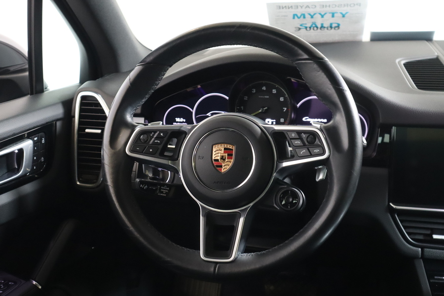 Porsche Cayenne vaihtoauto