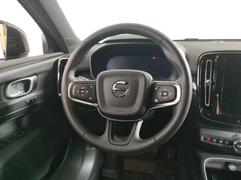 Volvo EX40 vaihtoauto