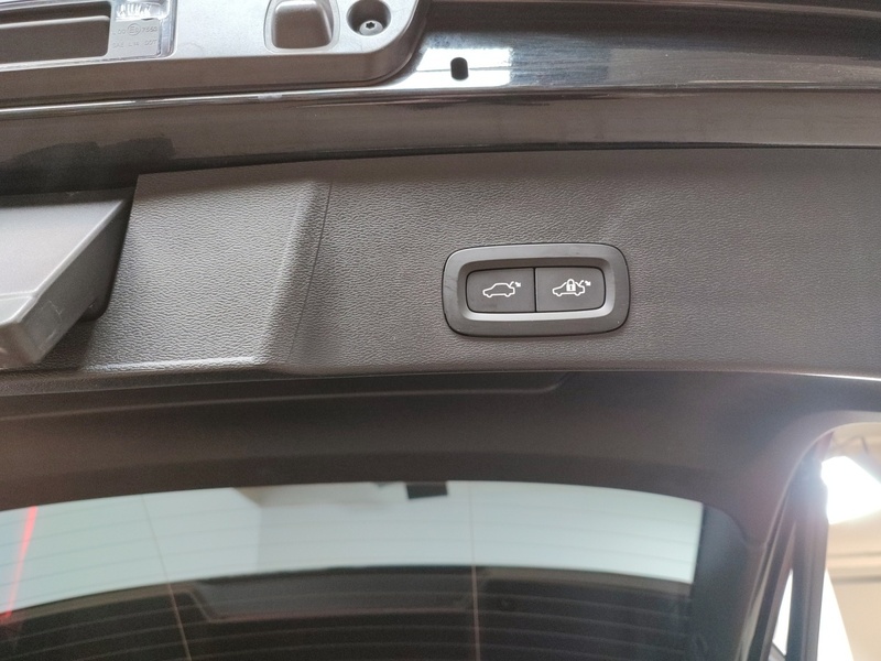 Volvo EX40 vaihtoauto