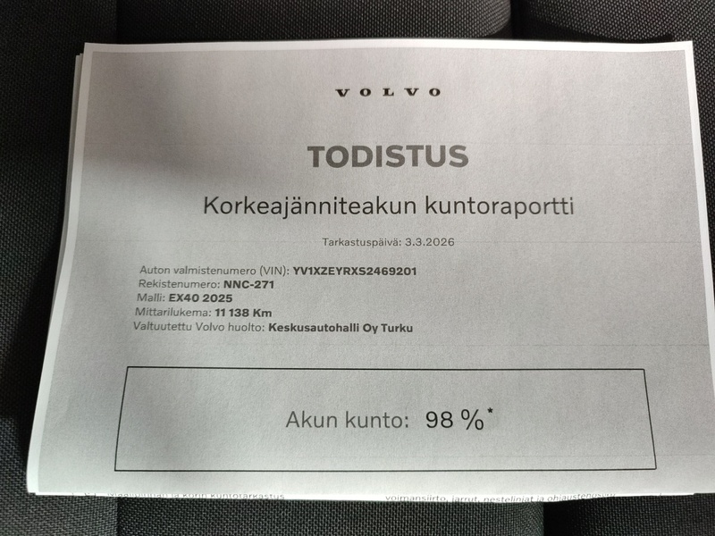 Volvo EX40 vaihtoauto