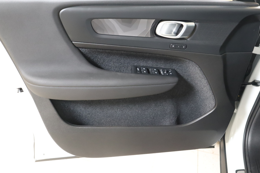 Volvo EX40 vaihtoauto