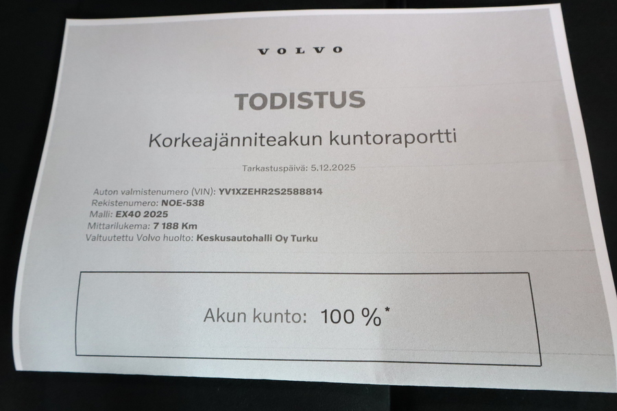 Volvo EX40 vaihtoauto