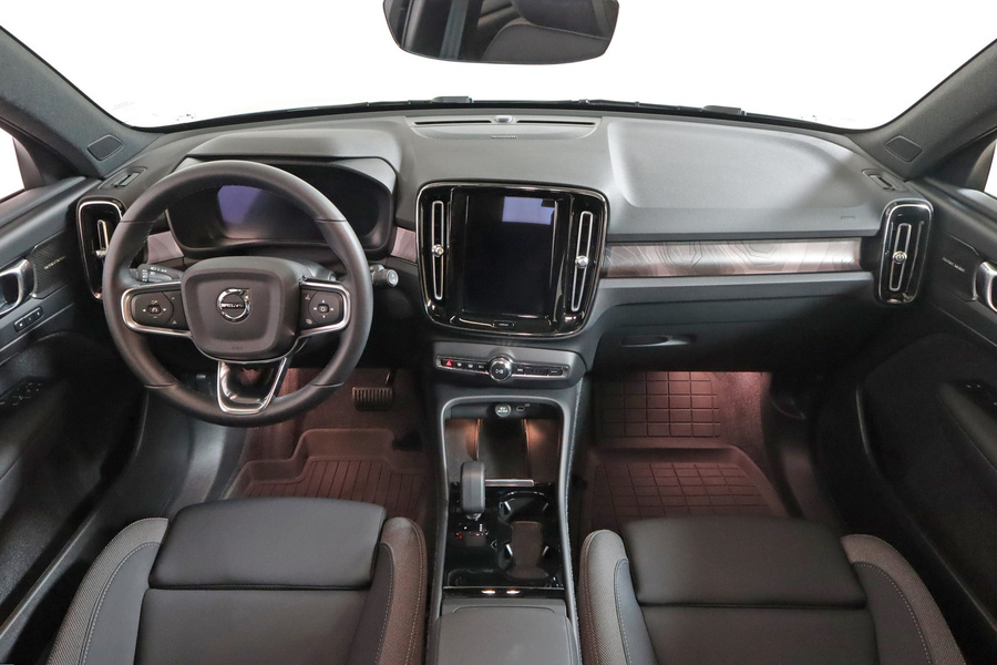 Volvo EX40 vaihtoauto