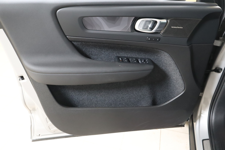 Volvo EX40 vaihtoauto