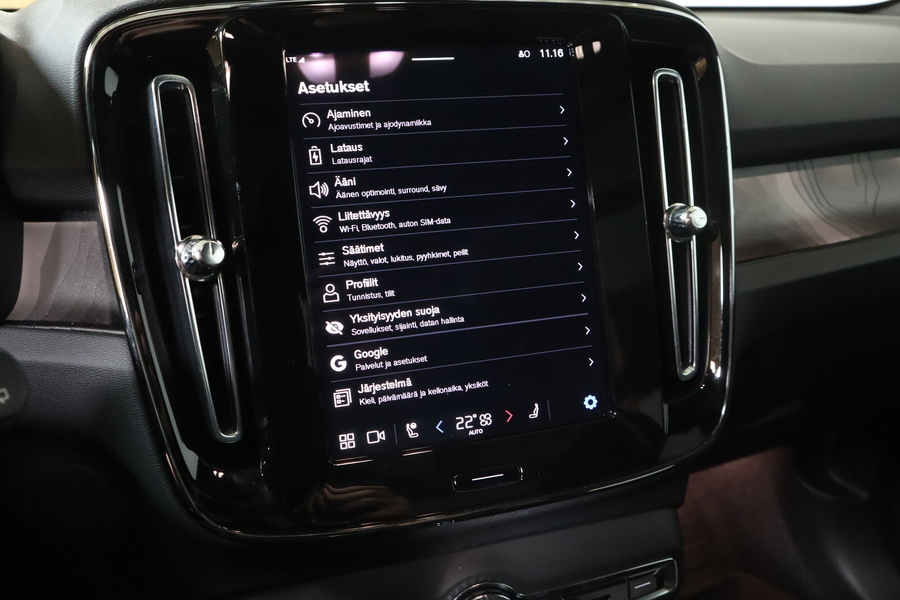 Volvo EX40 vaihtoauto