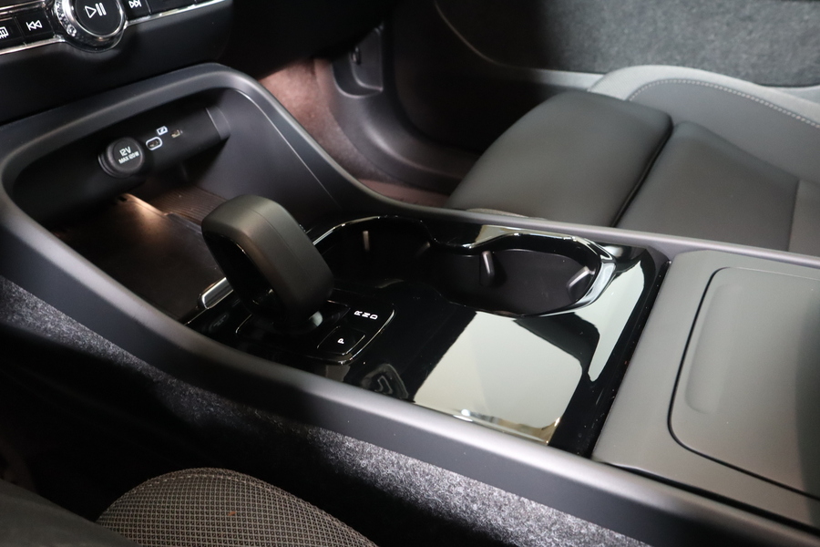 Volvo EX40 vaihtoauto