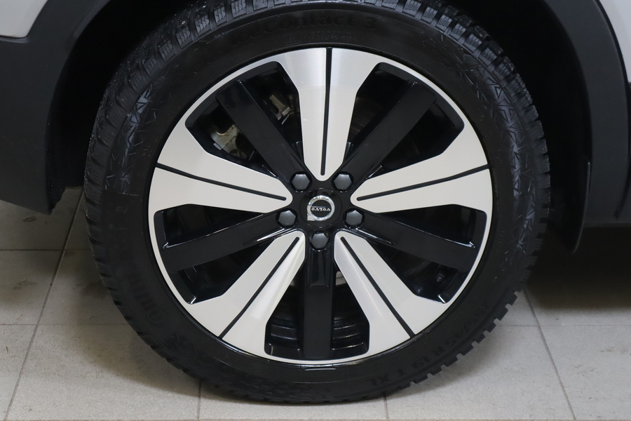 Volvo EX40 vaihtoauto