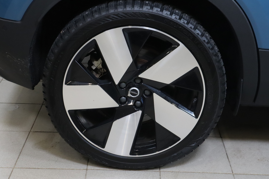 Volvo EX40 vaihtoauto