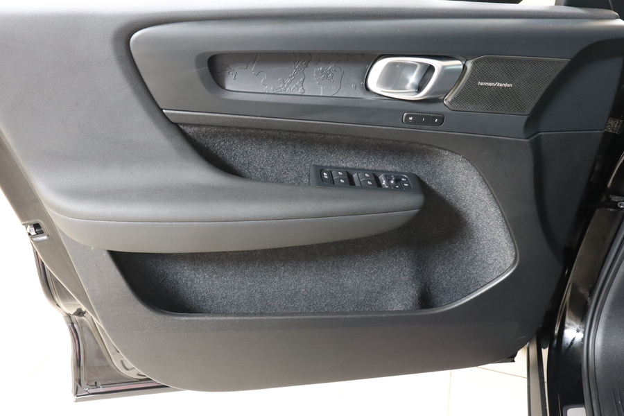 Volvo EC40 vaihtoauto