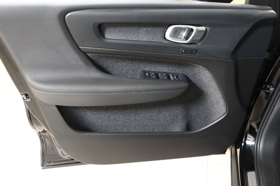 Volvo EX40 vaihtoauto