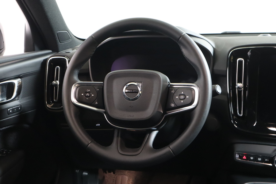 Volvo EX40 vaihtoauto