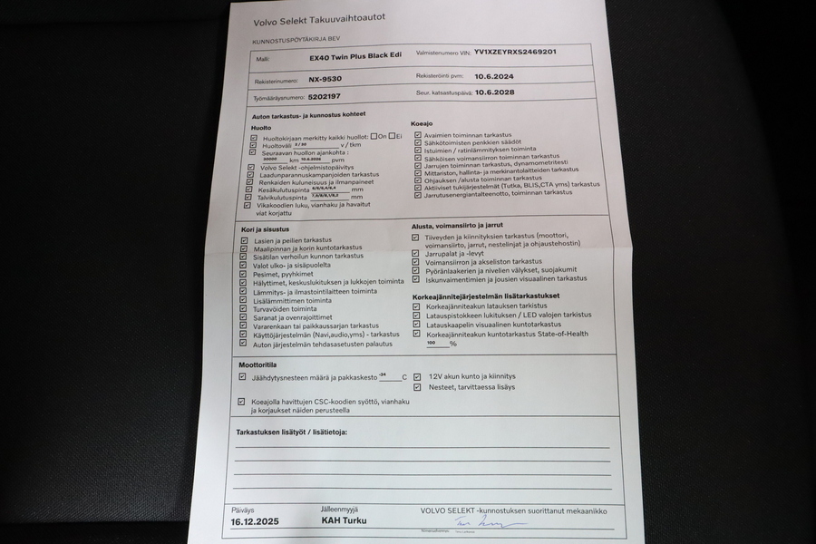 Volvo EX40 vaihtoauto