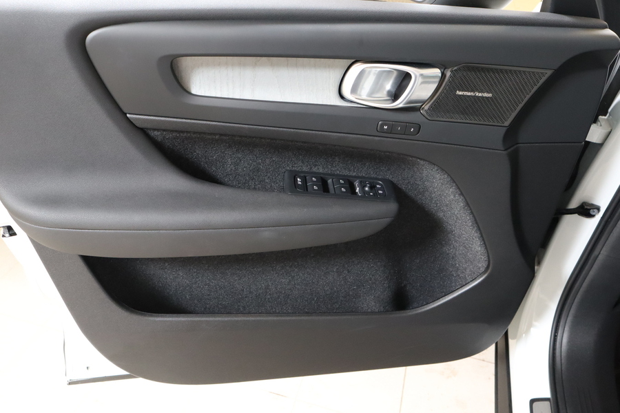 Volvo EC40 vaihtoauto