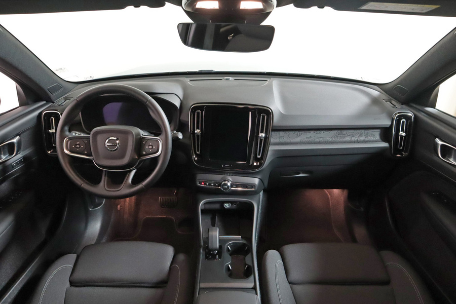 Volvo EX40 vaihtoauto