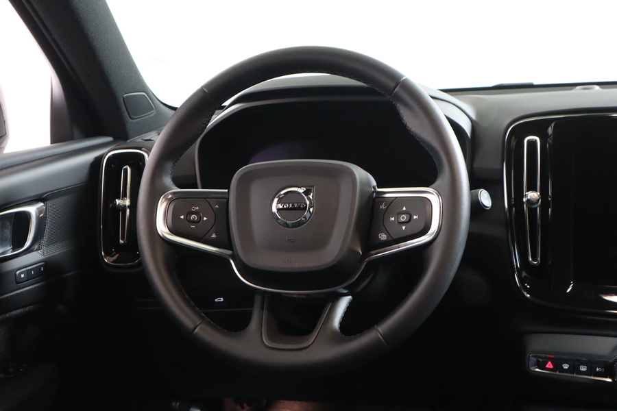 Volvo EX40 vaihtoauto