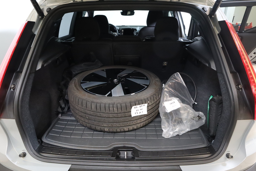 Volvo EX40 vaihtoauto