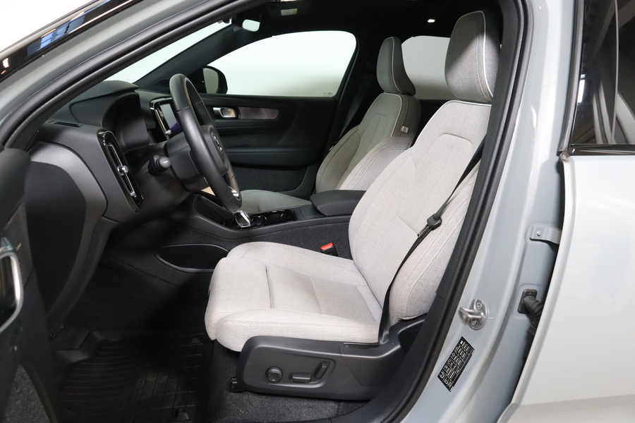 Volvo EX40 vaihtoauto