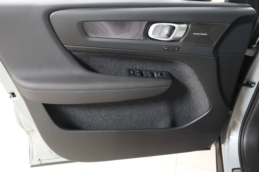 Volvo EX40 vaihtoauto