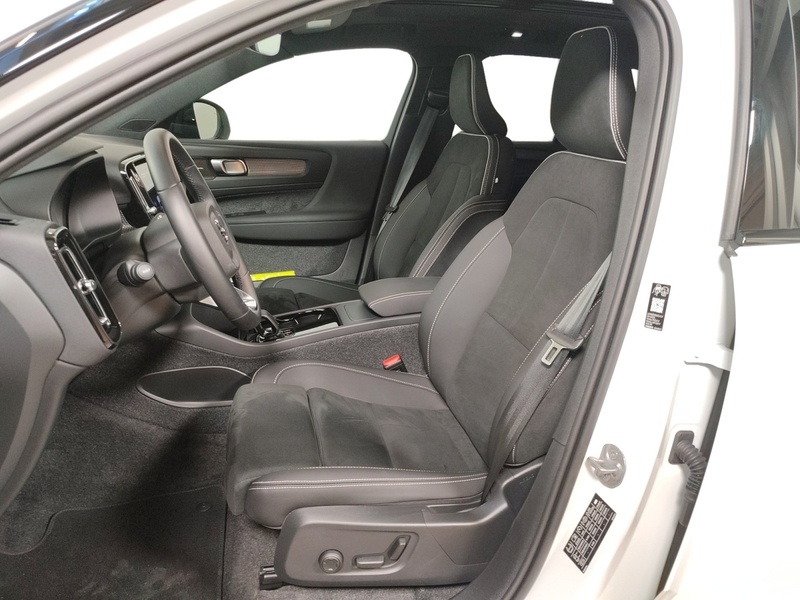 Volvo EX40 vaihtoauto